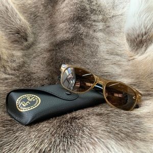 Authentic Ray Ban New Wayfarer Honey Sunglasses